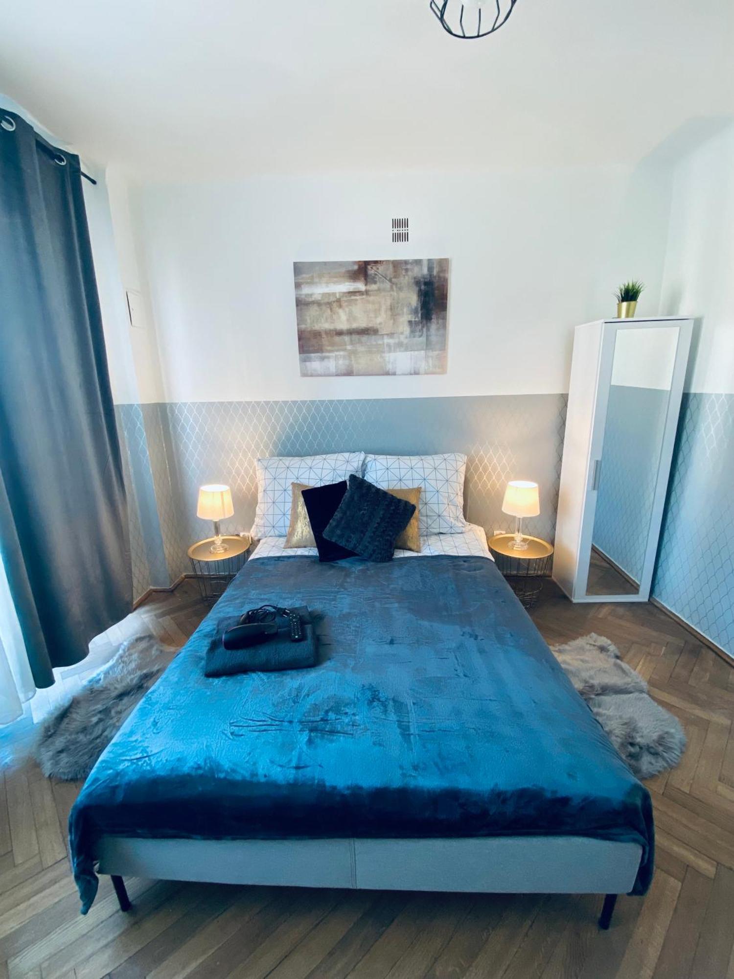 Apartment Clicktheflat Plac Bankowy Warsaw