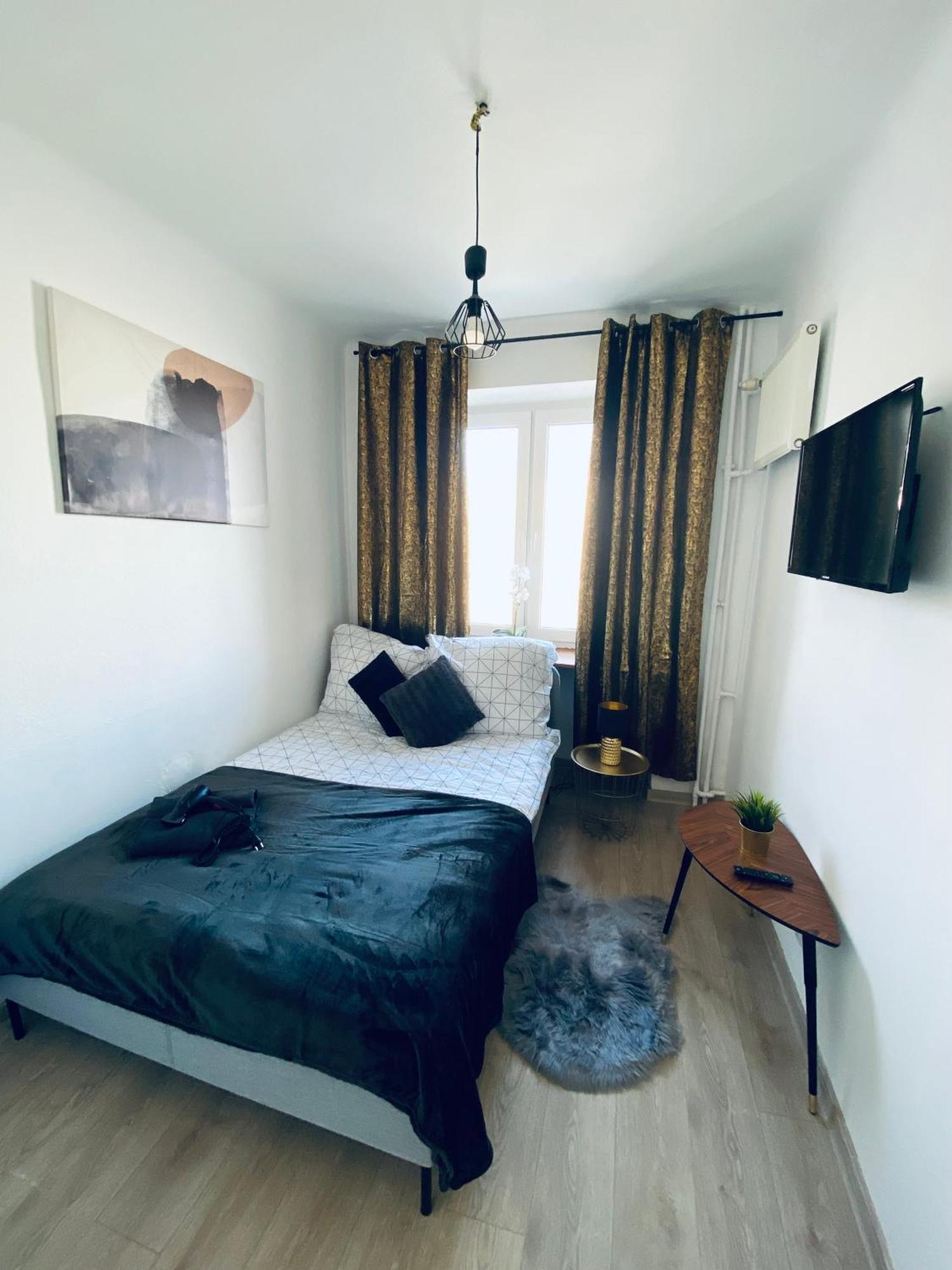 Clicktheflat Plac Bankowy *