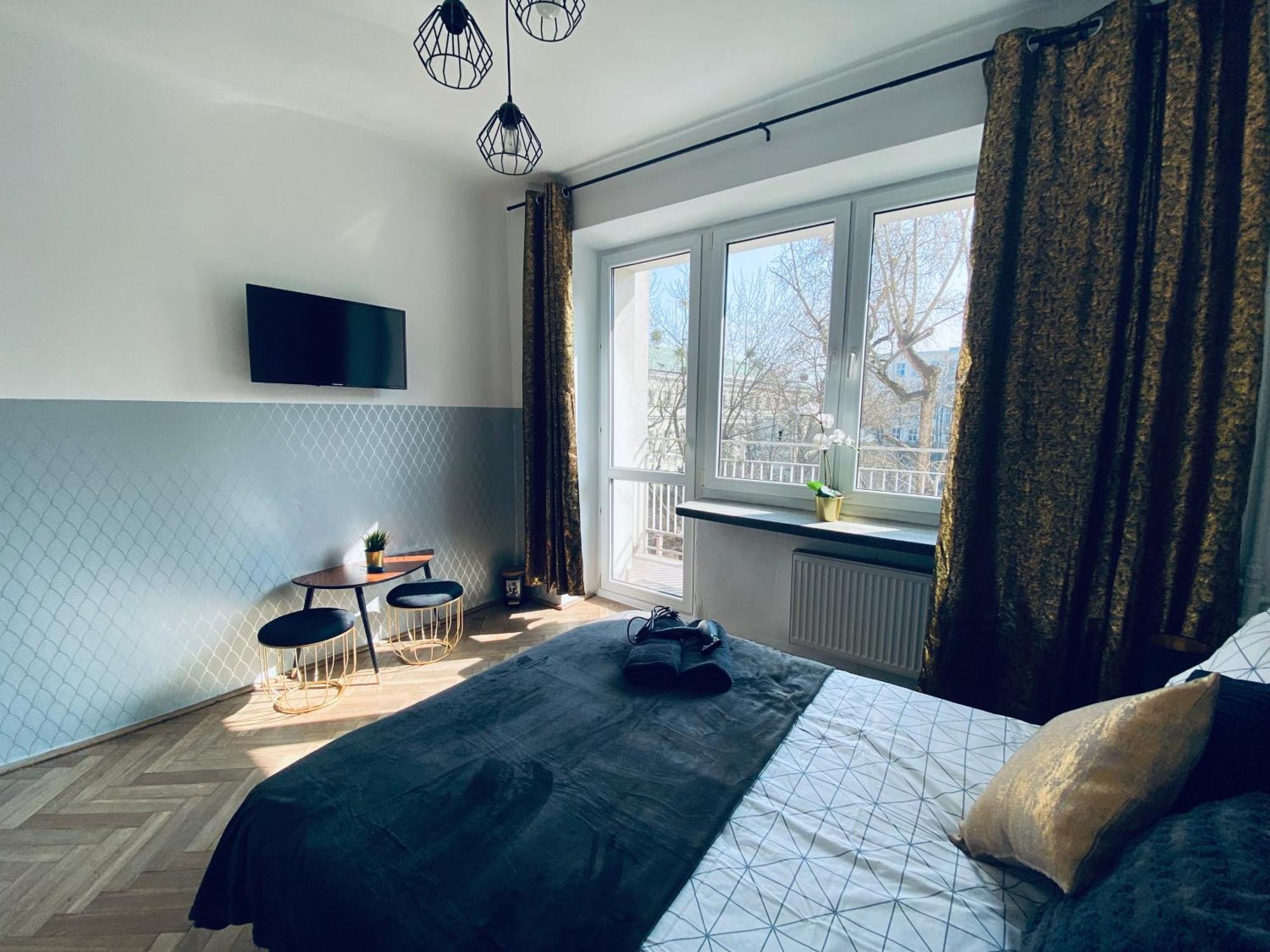 Butas Clicktheflat Plac Bankowy
